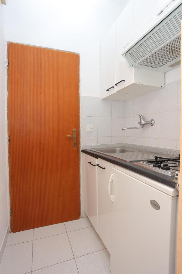 Apartments With A Parking Space Lokva Rogoznica, Omis - 17645 المظهر الخارجي الصورة